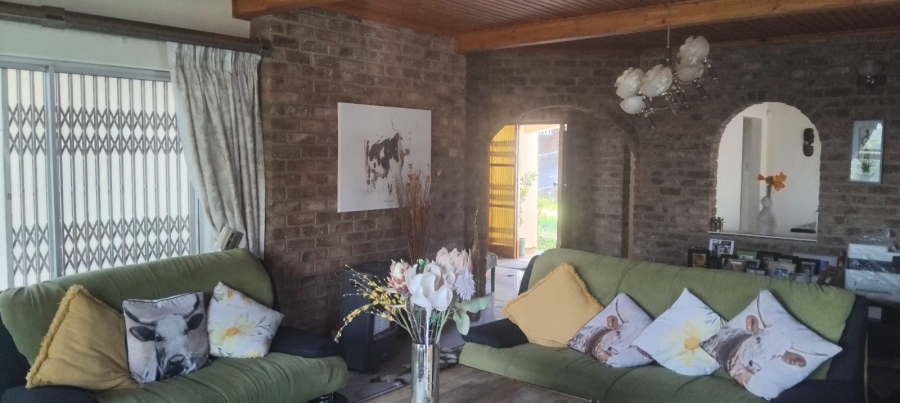 4 Bedroom Property for Sale in Kaffrarian Heights Eastern Cape